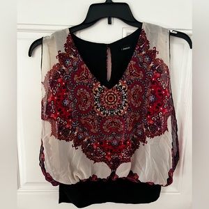 Cute patterned blouse